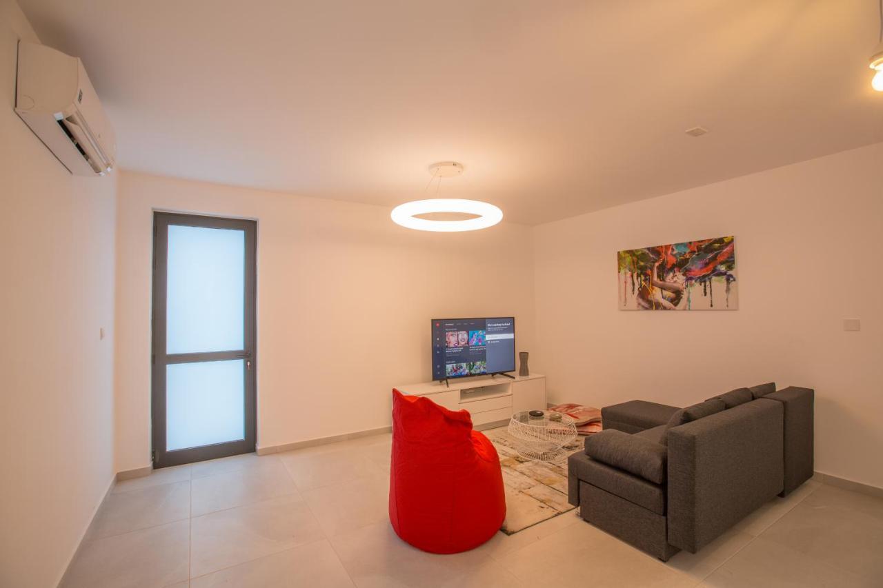 Colour Residences 普罗塔拉斯 外观 照片